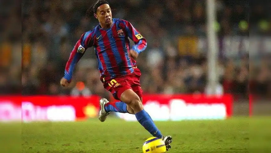 作为两个足 作为两个足